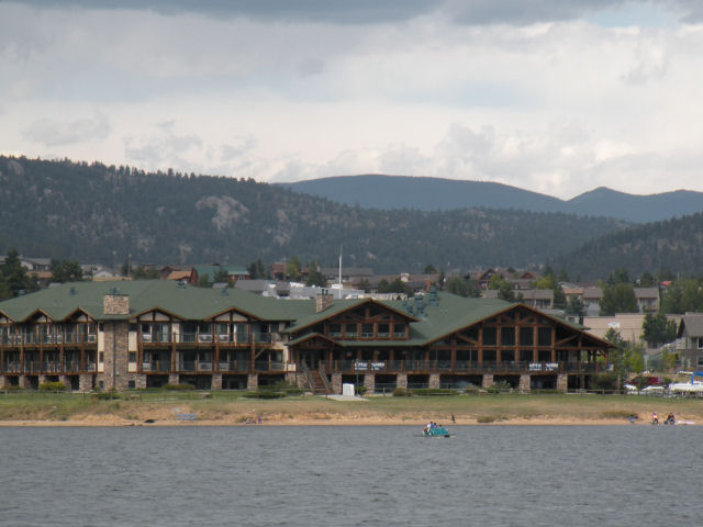 a1a103.jpg - Lake View Lodge from across Lake